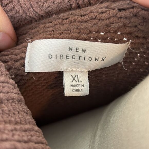 NEW DIRECTIONS SWEATER - Picture 5 of 8